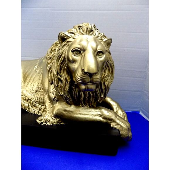 NEW Majestic Lion King Statue Figurine Wild Animal Gold Cat Leo - Picture 6 of 10